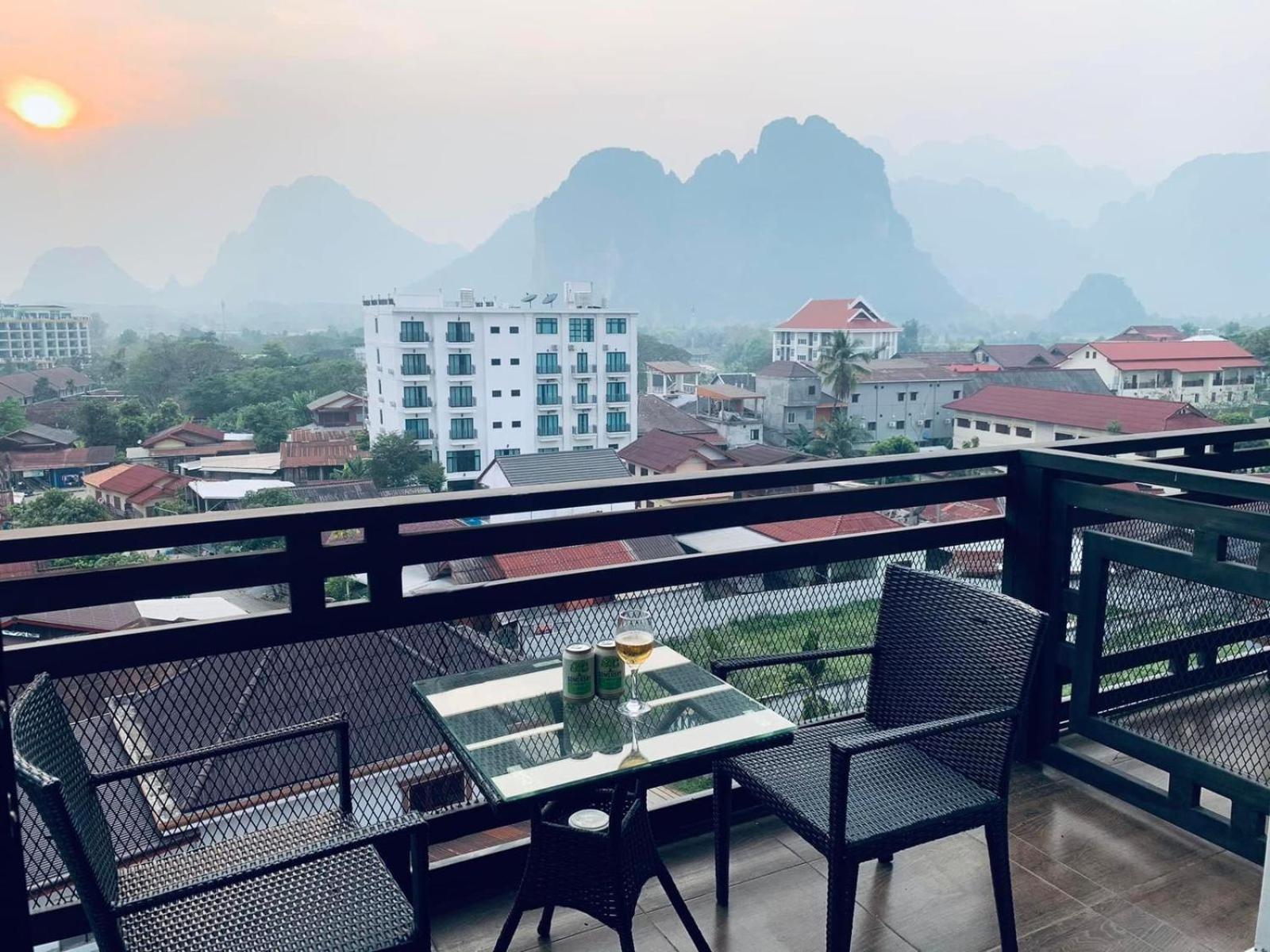Vang Vieng Topview Hotel Экстерьер фото